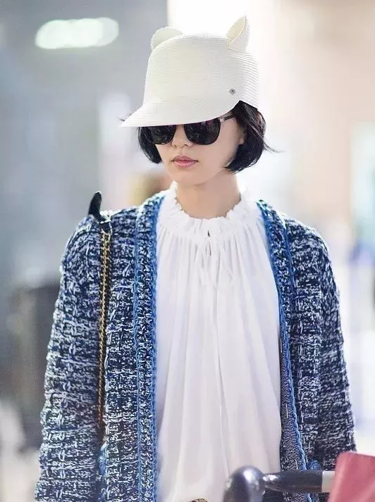 今年秋冬最chic！原來短發(fā)和帽子這么配??！