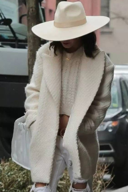 秋冬就得學(xué)會帽子搭配 秋冬就得學(xué)會帽子搭配