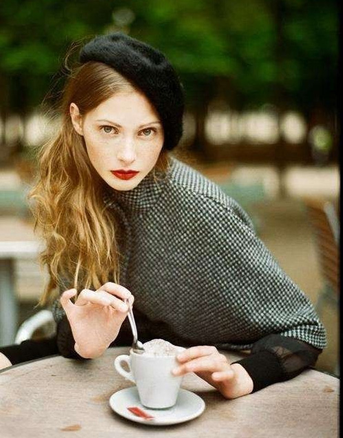 秋冬就得學(xué)會帽子搭配 秋冬就得學(xué)會帽子搭配