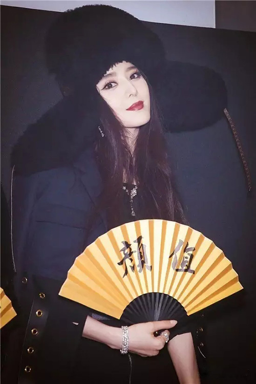 冬天帽子與發(fā)型怎么搭？保持不亂有絕招