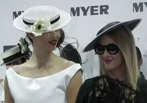 宴會(huì)上高端帽子科普 宴會(huì)上高端帽子科普