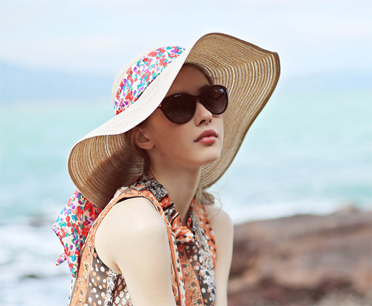 這個夏天草帽才是時尚的主角喲！